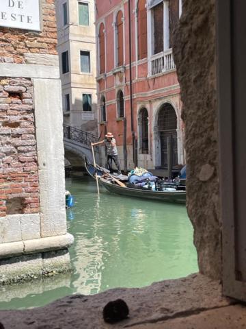 San Marco Apartment With Canal View Venedig Eksteriør billede