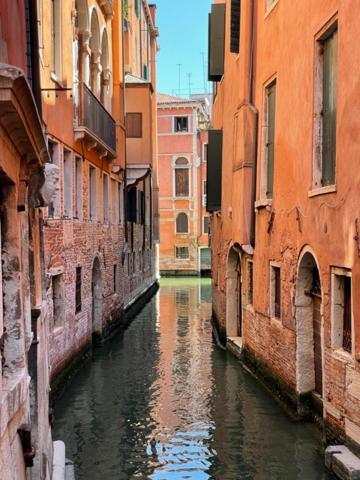 San Marco Apartment With Canal View Venedig Eksteriør billede